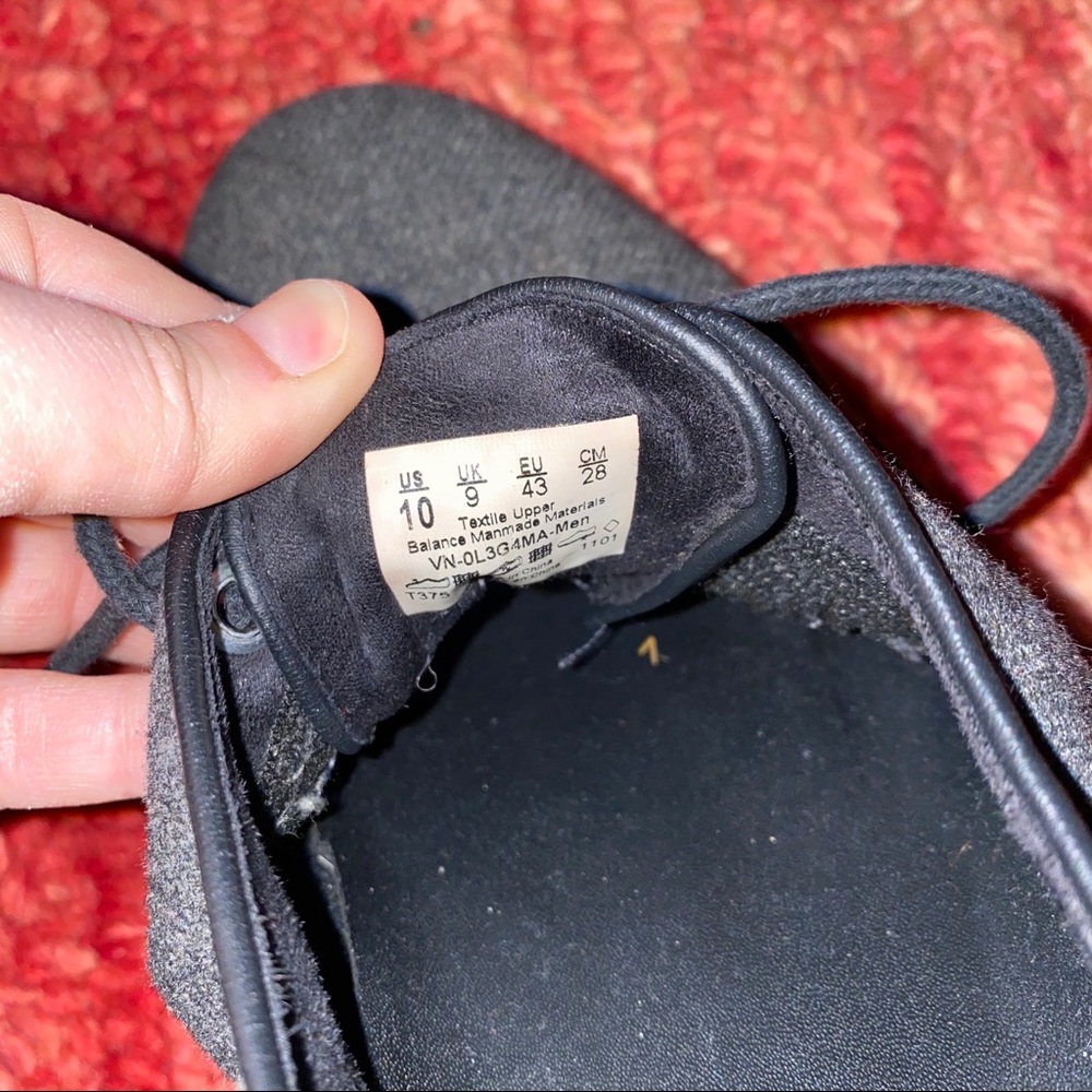 Vans - Picture 7 of 8